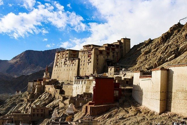 leh-palace-3859217_640